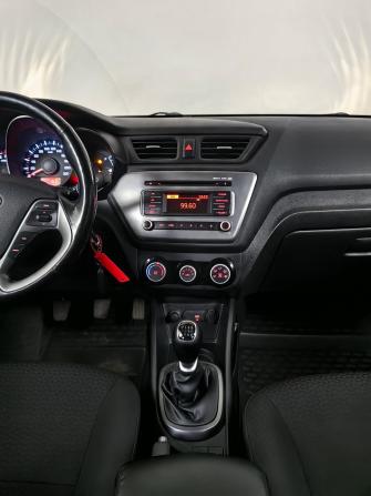 Kia Rio III Рестайлинг с пробегом 2017 года, цена 949 000 рублей, 114263 км, хэтчбек, Автокод Объявления