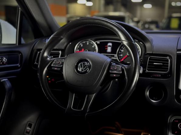 Volkswagen Touareg II с пробегом 2013 года, цена 2 550 000 рублей, 208216 км, внедорожник, Автокод Объявления