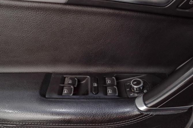 Volkswagen Passat B7 с пробегом 2011 года, цена 959 000 рублей, 330900 км, седан, Автокод Объявления