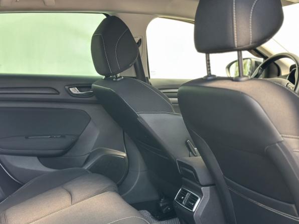 Renault Megane IV с пробегом 2019 года, цена 1 330 000 рублей, 126101 км, универсал, Автокод Объявления