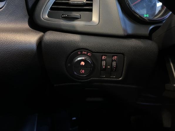 Opel Astra J Рестайлинг с пробегом 2013 года, цена 635 000 рублей, 217706 км, хэтчбек, Автокод Объявления