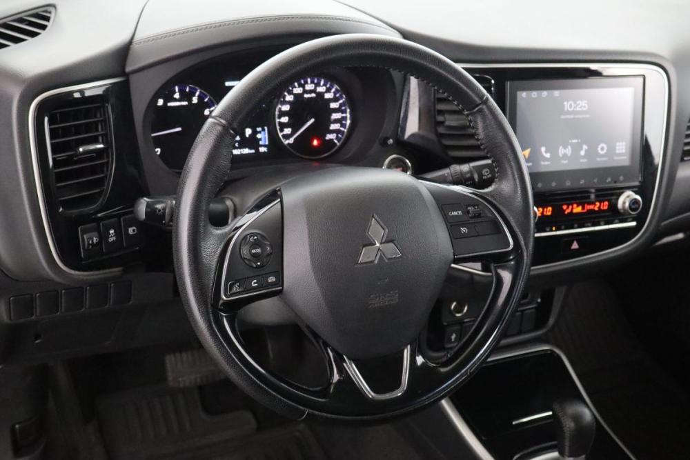 Mitsubishi Outlander III Рестайлинг 3 Санкт-Петербург  - изображение 8