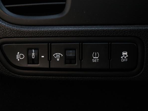 Kia Rio IV Рестайлинг с пробегом 2020 года, цена 1 490 000 рублей, 63771 км, седан, Автокод Объявления