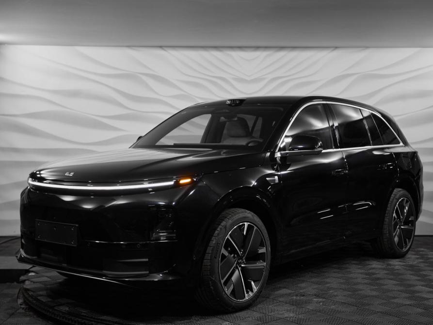 Li Auto (Lixiang) L6 Москва  - изображение 1