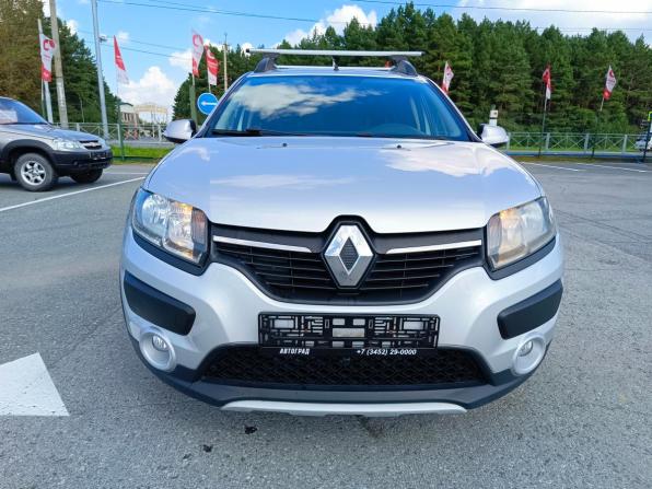 Renault Sandero II с пробегом 2017 года, цена 904 995 рублей, 163692 км, хэтчбек, Автокод Объявления