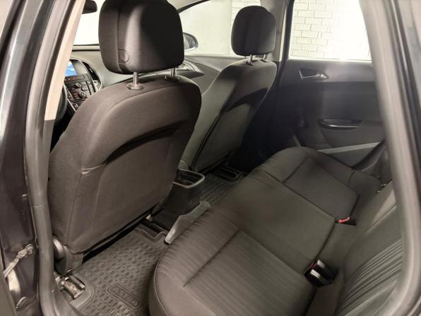 Opel Astra J с пробегом 2011 года, цена 520 000 рублей, 255458 км, хэтчбек, Автокод Объявления
