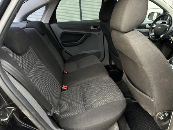 Ford Focus II Рестайлинг с пробегом 2011 года, цена 350 000 рублей, 537957 км, седан, Автокод Объявления
