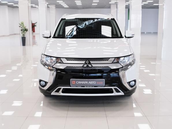 Mitsubishi Outlander III Рестайлинг 3 с пробегом 2018 года, цена 1 819 000 рублей, 136613 км, внедорожник, Автокод Объявления