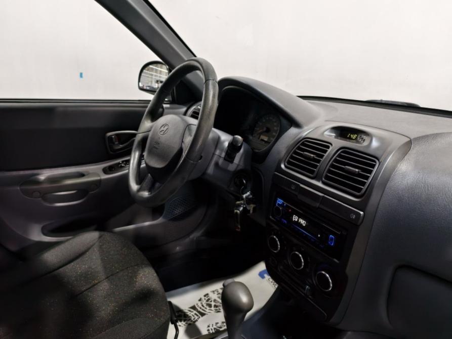 Hyundai Accent II Курск  - изображение 6