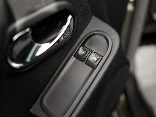 Renault Duster I Рестайлинг с пробегом 2018 года, цена 1 549 000 рублей, 97000 км, внедорожник, Автокод Объявления