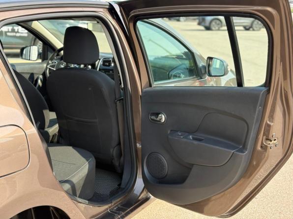 Renault Sandero II Рестайлинг с пробегом 2019 года, цена 1 040 000 рублей, 92187 км, хэтчбек, Автокод Объявления