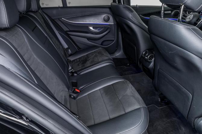 Mercedes-Benz E-Класс V (W213 S213 C238) Рестайлинг с пробегом 2020 года, цена 4 670 000 рублей, 73300 км, седан, Автокод Объявления