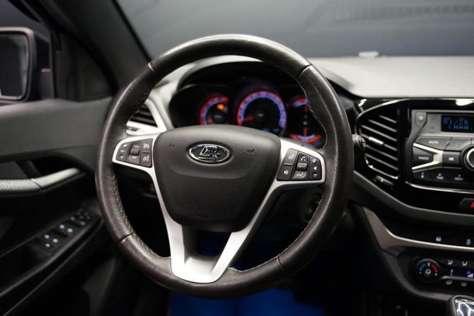 Lada (ВАЗ) Vesta I с пробегом 2021 года, цена 1 390 000 рублей, 58802 км, универсал, Автокод Объявления