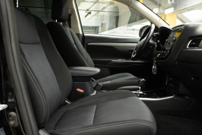 Mitsubishi Outlander III Рестайлинг 2 с пробегом 2018 года, цена 2 399 000 рублей, 85513 км, внедорожник, Автокод Объявления