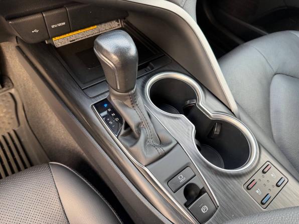 Toyota Camry VIII (XV70) Рестайлинг с пробегом 2022 года, цена 3 635 000 рублей, 37832 км, седан, Автокод Объявления