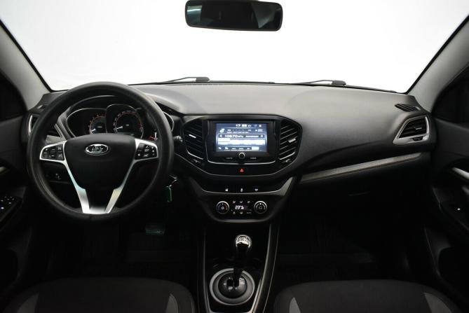 Lada (ВАЗ) Vesta I с пробегом 2018 года, цена 850 000 рублей, 113915 км, седан, Автокод Объявления