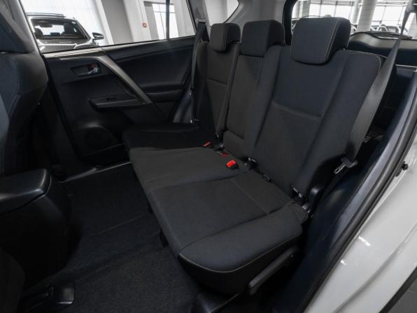 Toyota RAV4 IV (XA40) с пробегом 2015 года, цена 2 750 000 рублей, 19647 км, внедорожник, Автокод Объявления