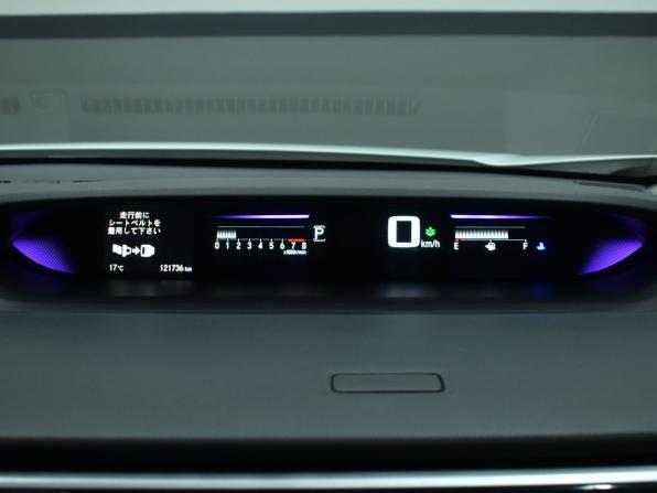 Honda Stepwgn V Рестайлинг с пробегом 2017 года, цена 2 275 995 рублей, 121736 км, минивэн, Автокод Объявления