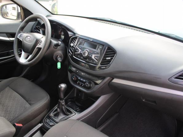 Lada (ВАЗ) Vesta I с пробегом 2019 года, цена 389 000 рублей, 310025 км, седан, Автокод Объявления