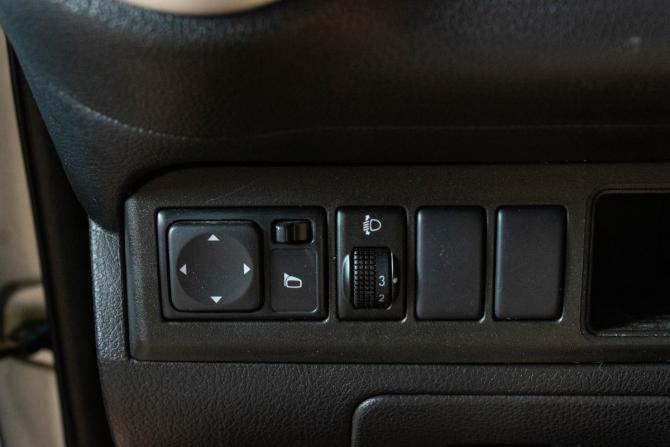 Nissan Note I Рестайлинг с пробегом 2013 года, цена 739 000 рублей, 128418 км, хэтчбек, Автокод Объявления