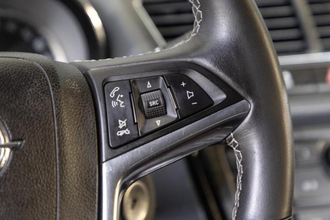 Opel Mokka I с пробегом 2014 года, цена 979 000 рублей, 208000 км, внедорожник, Автокод Объявления