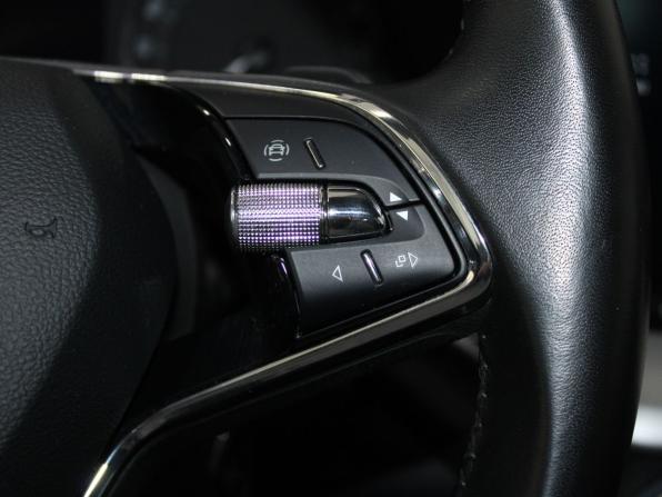 Skoda Octavia IV (A8) с пробегом 2021 года, цена 2 129 900 рублей, 149923 км, лифтбек, Автокод Объявления