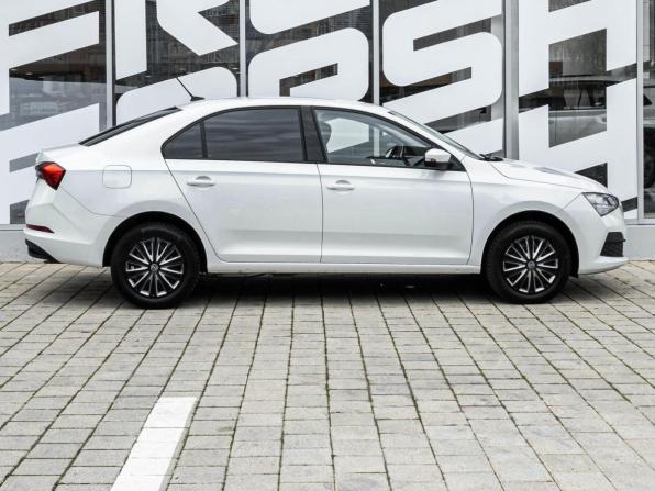 Skoda Rapid II с пробегом 2021 года, цена 1 687 000 рублей, 34552 км, лифтбек, Автокод Объявления