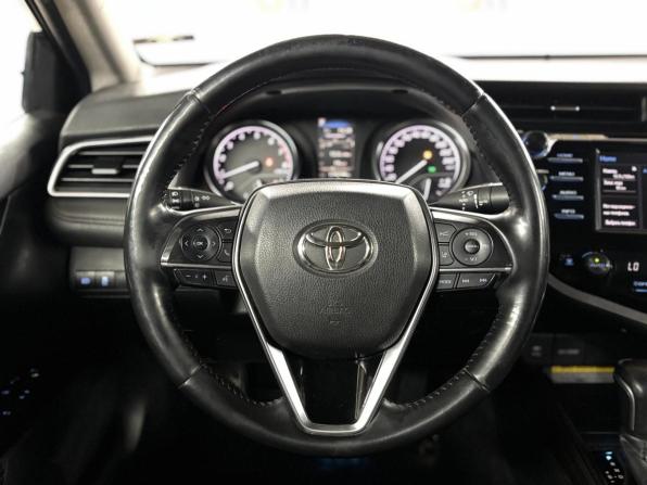 Toyota Camry VIII (XV70) с пробегом 2021 года, цена 2 549 000 рублей, 179000 км, седан, Автокод Объявления