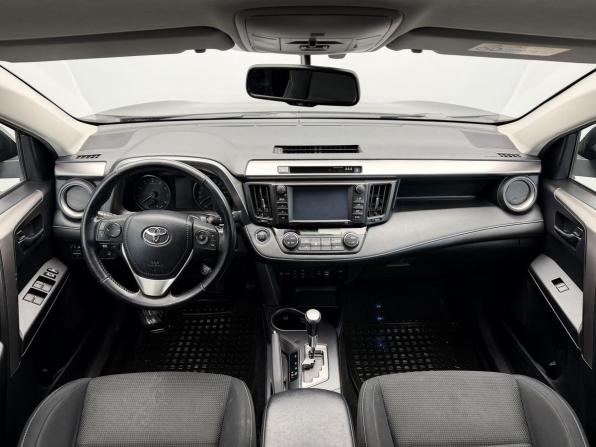 Toyota RAV4 IV (XA40) Рестайлинг с пробегом 2018 года, цена 2 561 000 рублей, 84805 км, внедорожник, Автокод Объявления
