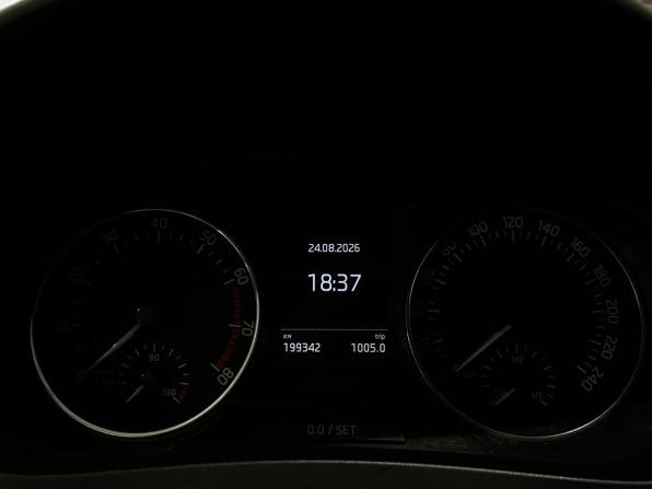 Skoda Rapid I с пробегом 2015 года, цена 749 000 рублей, 199338 км, лифтбек, Автокод Объявления