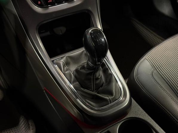 Opel Astra J с пробегом 2012 года, цена 998 000 рублей, 83815 км, хэтчбек, Автокод Объявления