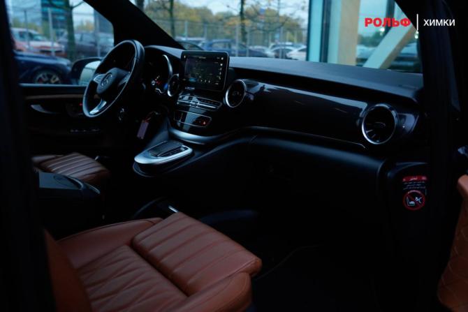 Mercedes-Benz V-Класс III (W447) Рестайлинг с пробегом 2022 года, цена 8 500 000 рублей, 80471 км, минивэн, Автокод Объявления