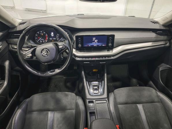 Skoda Octavia IV (A8) с пробегом 2020 года, цена 2 395 000 рублей, 134000 км, лифтбек, Автокод Объявления