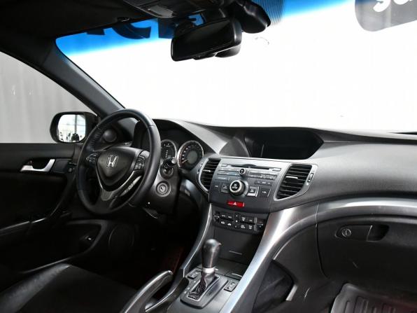 Honda Accord VIII Рестайлинг с пробегом 2011 года, цена 1 495 000 рублей, 214534 км, седан, Автокод Объявления