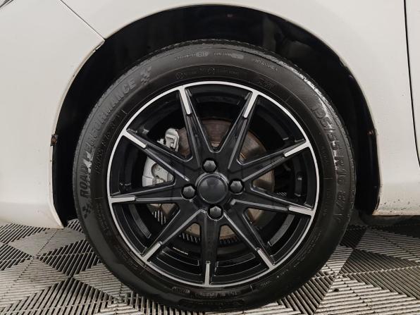 Toyota Yaris III Рестайлинг 2 с пробегом 2017 года, цена 1 375 000 рублей, 160073 км, хэтчбек, Автокод Объявления