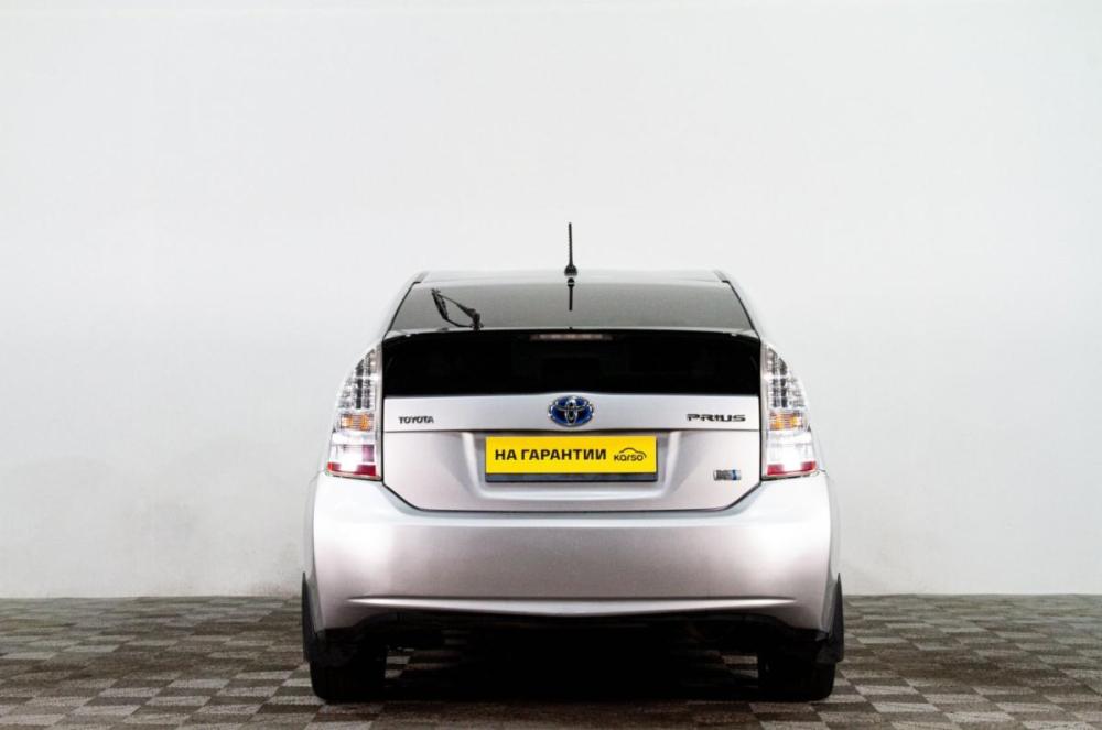 Toyota Prius III (XW30) Сургут  - изображение 6