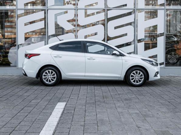 Hyundai Solaris II с пробегом 2017 года, цена 1 431 000 рублей, 129587 км, седан, Автокод Объявления