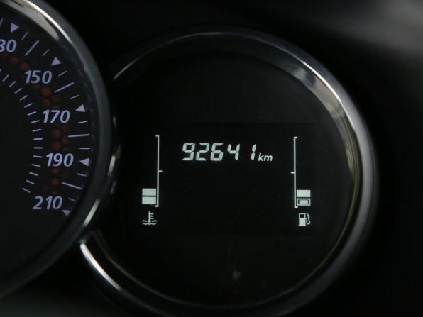 Renault Sandero II Рестайлинг с пробегом 2020 года, цена 954 000 рублей, 92600 км, хэтчбек, Автокод Объявления
