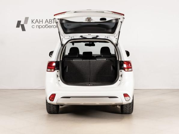 Mitsubishi Outlander III Рестайлинг 3 с пробегом 2022 года, цена 2 673 300 рублей, 76000 км, внедорожник, Автокод Объявления