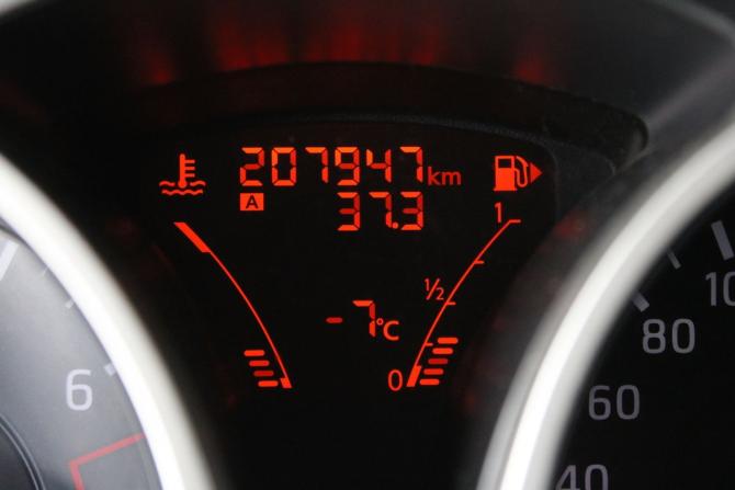Nissan Juke I с пробегом 2013 года, цена 900 000 рублей, 207946 км, внедорожник, Автокод Объявления
