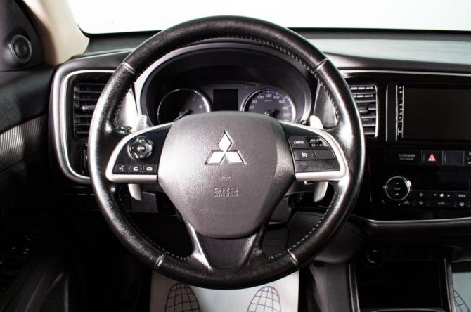 Mitsubishi Outlander III Рестайлинг с пробегом 2014 года, цена 1 849 000 рублей, 183000 км, внедорожник, Автокод Объявления