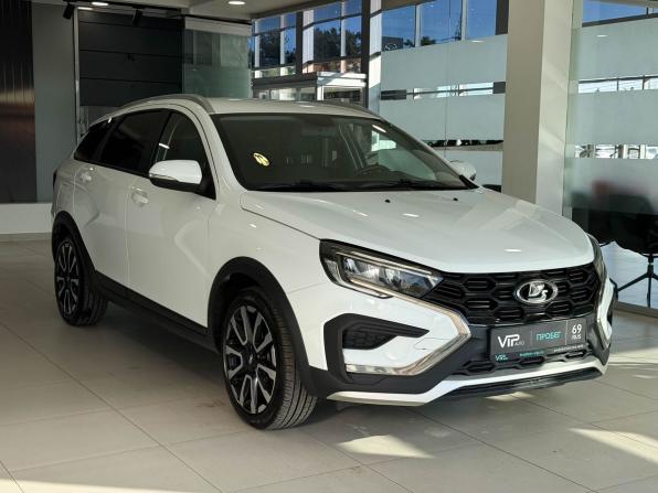 Lada (ВАЗ) Vesta I Рестайлинг (NG) с пробегом 2024 года, цена 1 597 000 рублей, 25054 км, универсал, Автокод Объявления