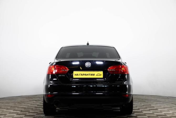 Volkswagen Jetta VI с пробегом 2013 года, цена 949 000 рублей, 253133 км, седан, Автокод Объявления