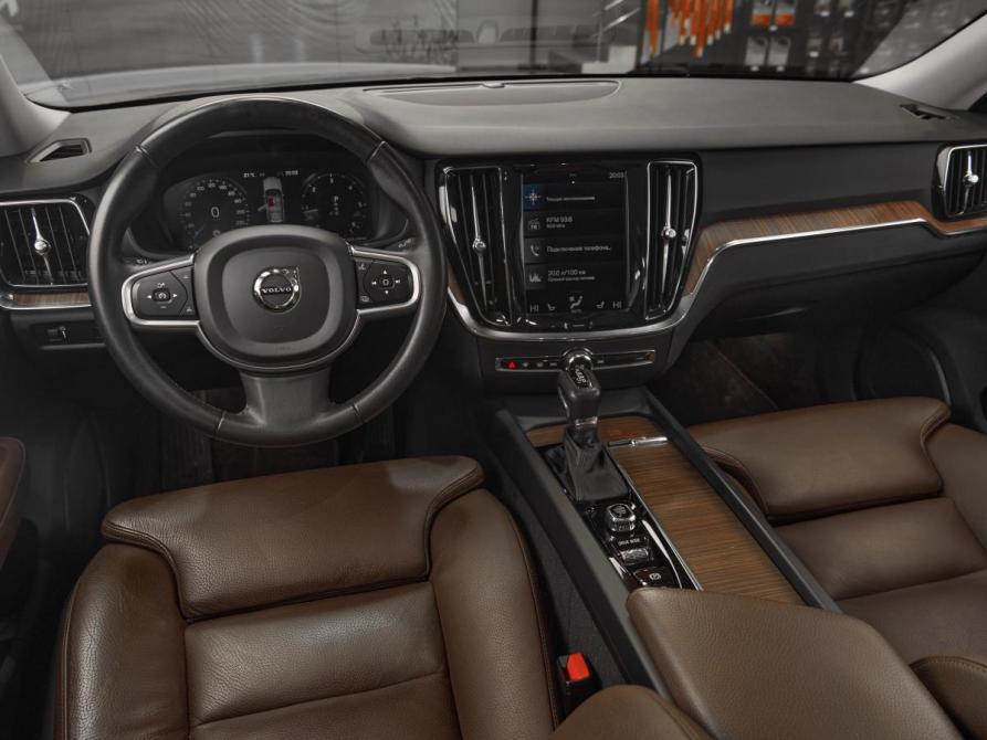 Volvo V60 II Москва  - изображение 7