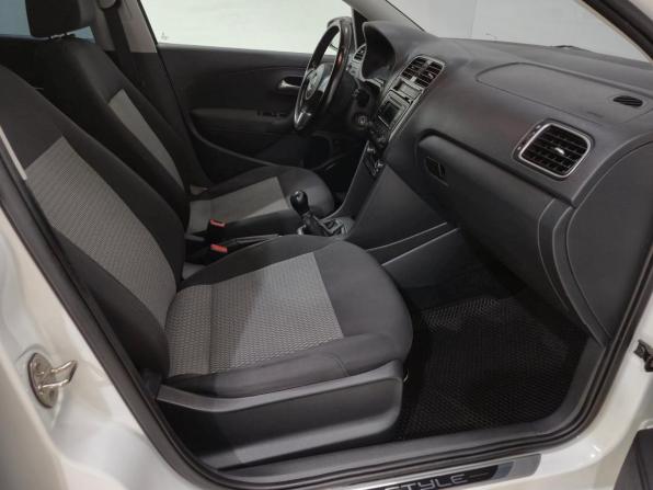 Volkswagen Polo V с пробегом 2014 года, цена 615 000 рублей, 249659 км, седан, Автокод Объявления
