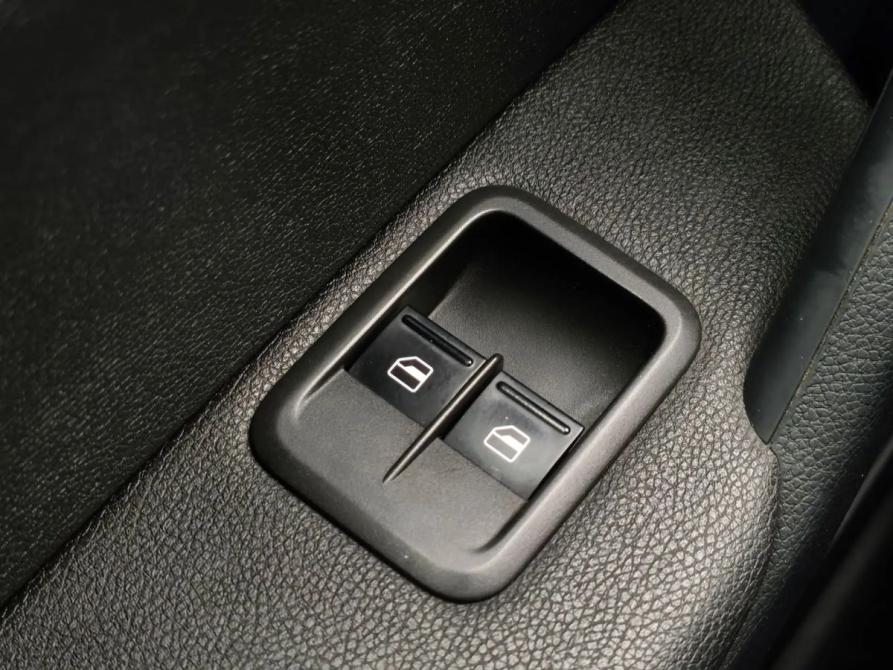 Skoda Yeti I Рестайлинг Санкт-Петербург  - изображение 13