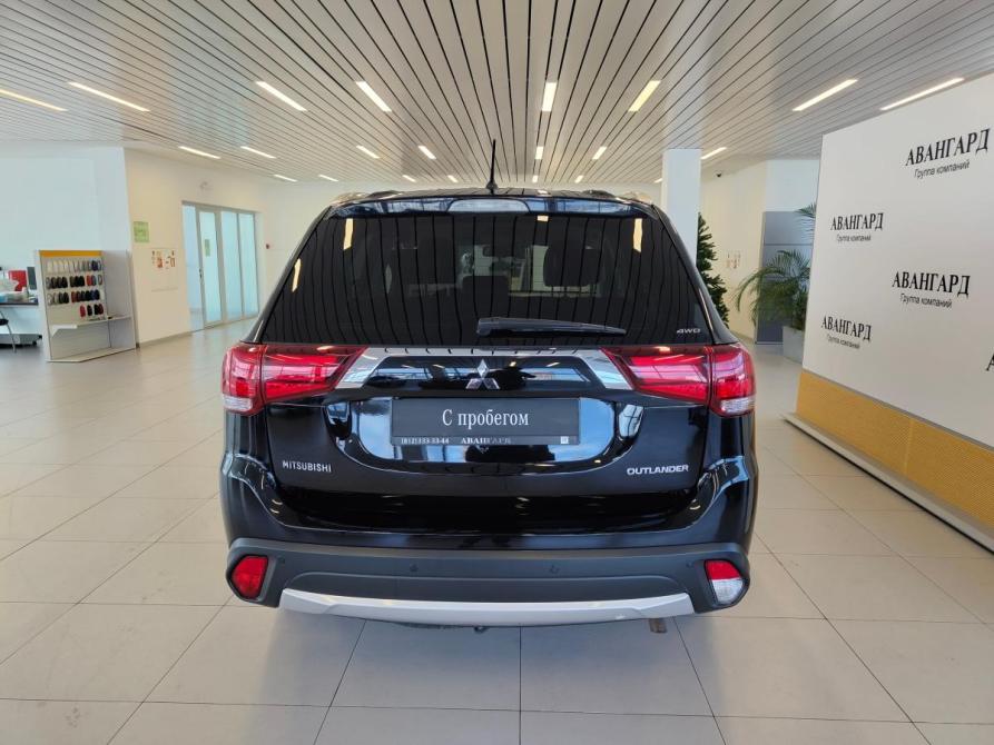 Mitsubishi Outlander III Рестайлинг 2 Санкт-Петербург  - изображение 4