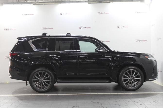 Lexus LX IV с пробегом 2022 года, цена 17 900 000 рублей, 29400 км, внедорожник, Автокод Объявления