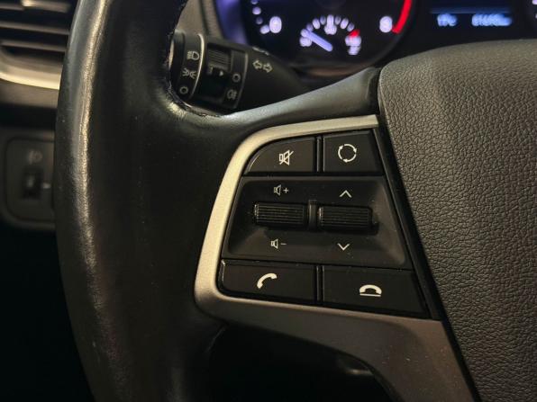 Hyundai Solaris II с пробегом 2018 года, цена 1 435 000 рублей, 81690 км, седан, Автокод Объявления