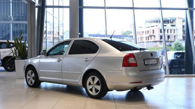 Skoda Octavia II (A5) Рестайлинг с пробегом 2012 года, цена 695 000 рублей, 291871 км, лифтбек, Автокод Объявления
